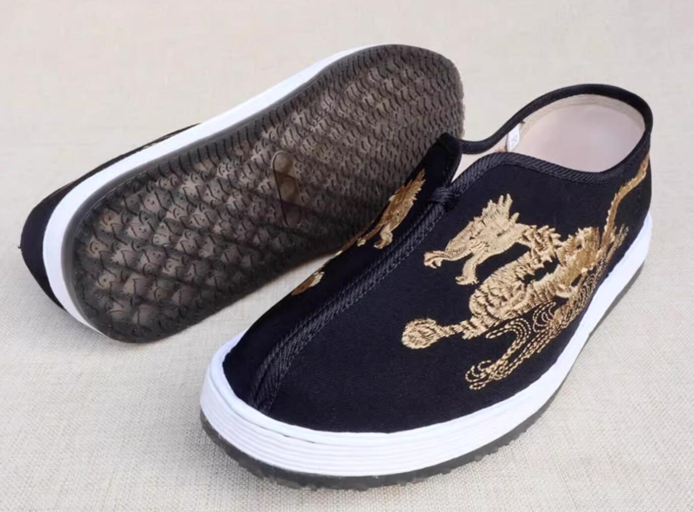 Traditional Chinese Shoes Handmade Strong Cloth Soles Shoes Old Beijing Embroidery Dragon Shoes
