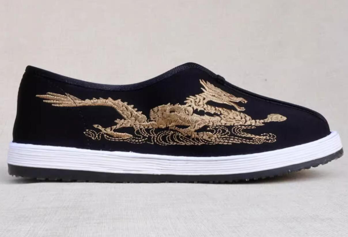 Traditional Chinese Shoes Handmade Strong Cloth Soles Shoes Old Beijing Embroidery Dragon Shoes