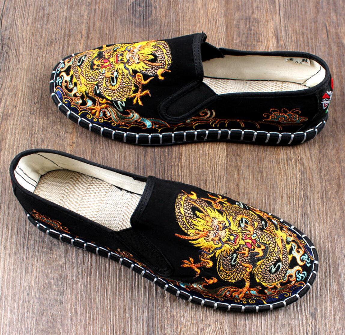 Old Beijing Embroidery Dragon Shoes Traditional Chinese Shoes Handmade Shoes