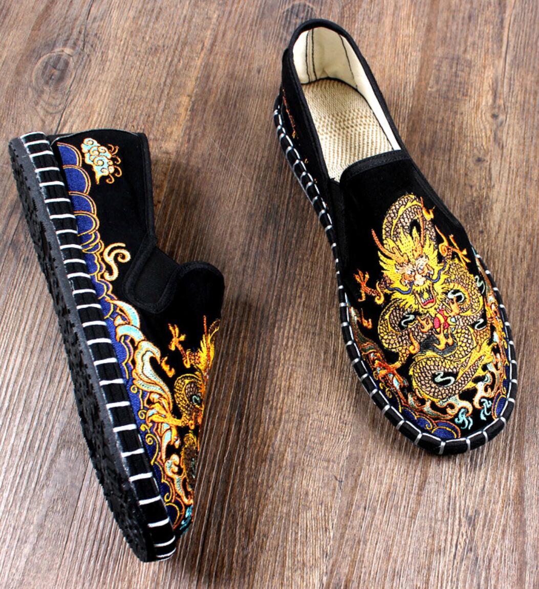 Old Beijing Embroidery Dragon Shoes Traditional Chinese Shoes Handmade Shoes