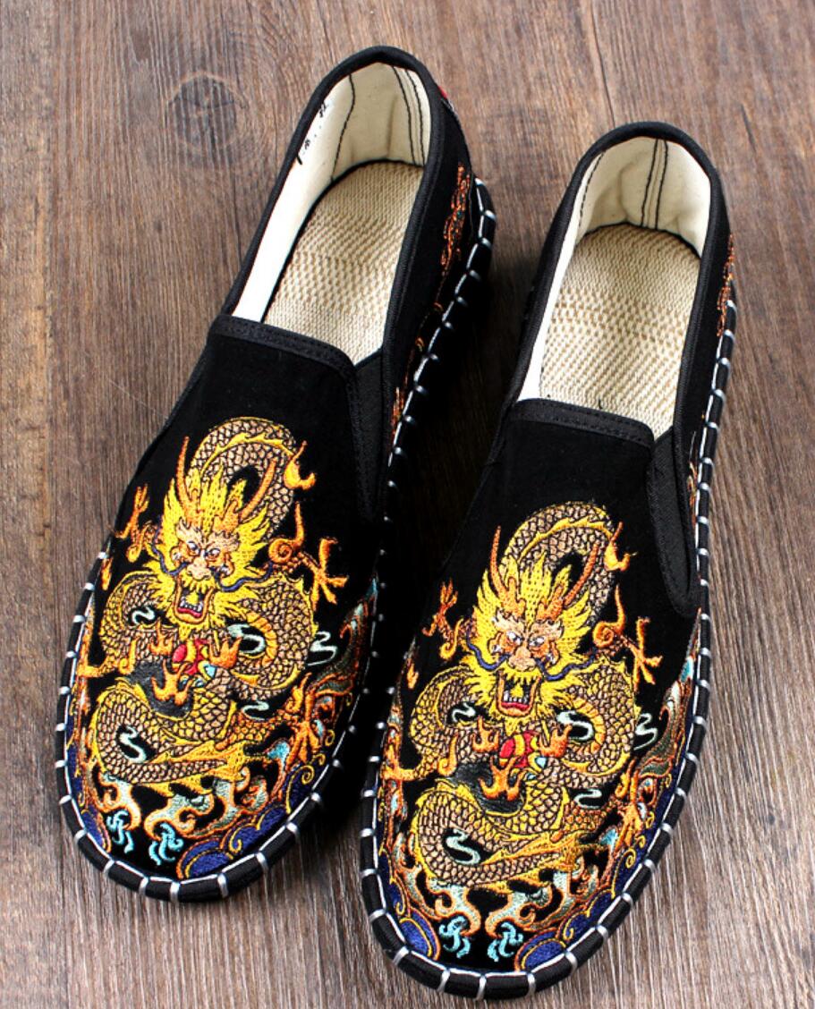 Old Beijing Embroidery Dragon Shoes Traditional Chinese Shoes Handmade Shoes