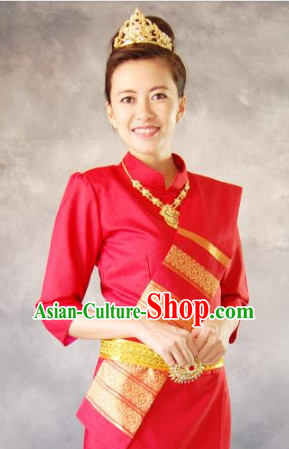 Traditional Thailand Outfit for Women 1