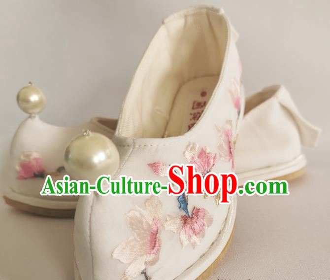 Handmade Chinese Traditional Hanfu Shoes Embroidered Mangnolia Shoes White Bow Shoes