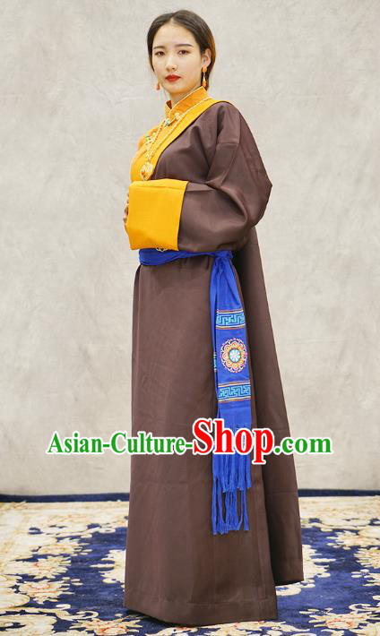 China Zang Nationality Kangba Clothing Brown Tibetan Robe Ethnic Woman Costume