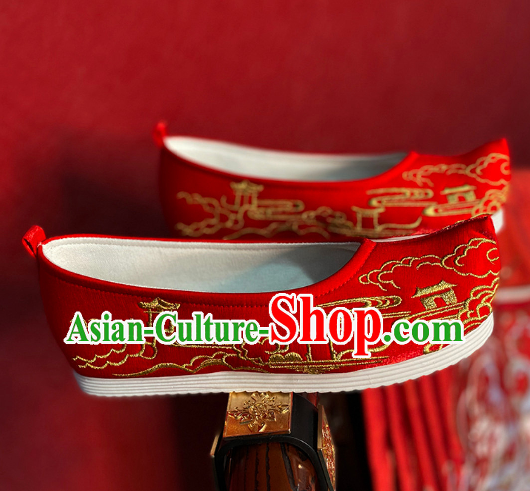 Lucky Red Chinese Classical Handmade Embroidered Ancient Building Hanfu Shoes Han Fu Footwear for Men or Women