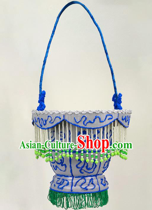 China Beijing Opera Cabas Props Shaoxing Opera Village Girl Flower Basket