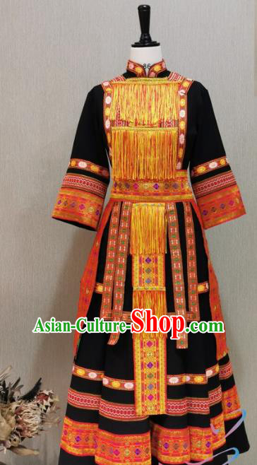 Traditional Guangxi Yao and Zhuang Costumes National Catwalk Costumes