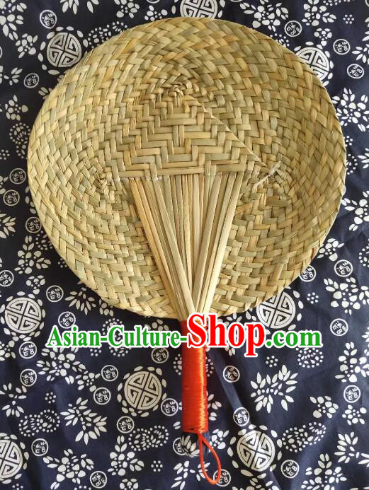 Chinese Traditional Cattail Leaf Fan Handmade Straw Braid Red Handle Fan